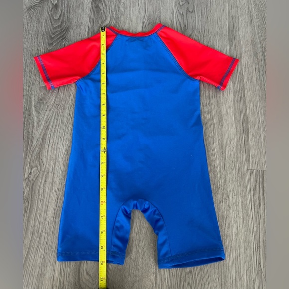 Spider-Man one piece bathing suit size 3t - Picture 5 of 5